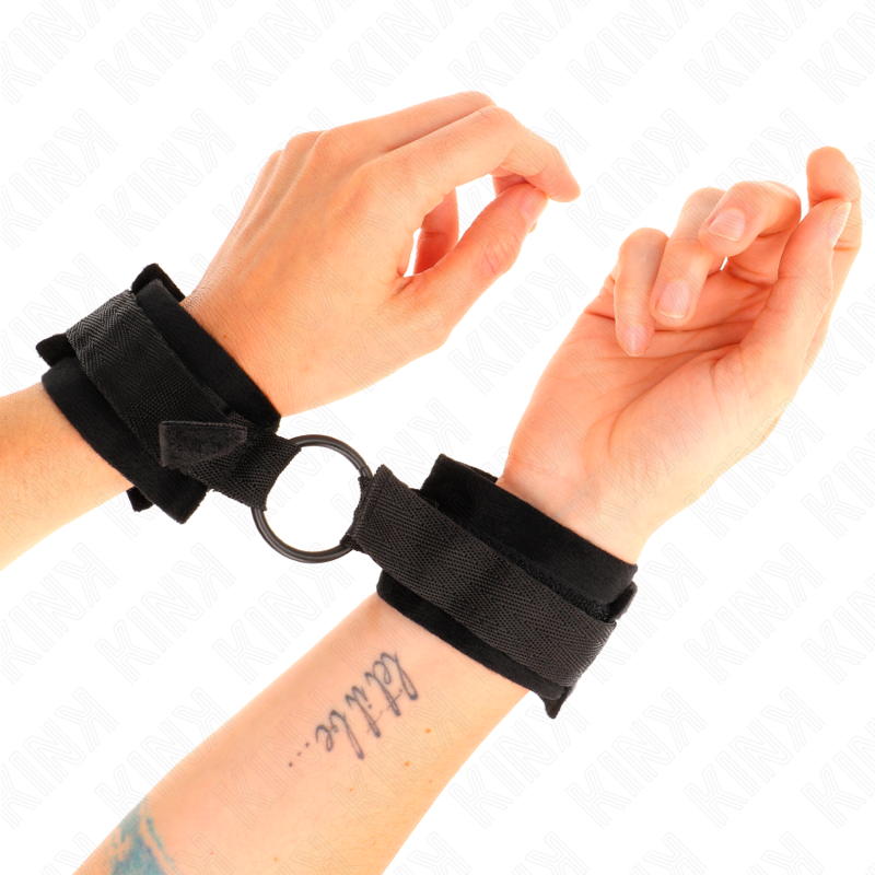 Manette KINK Beginner con pelliccia e anello a O