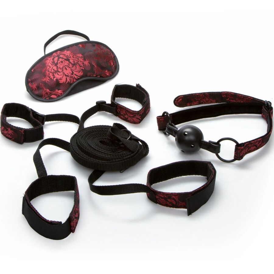 Set bondage CalExotics Scandal per il letto